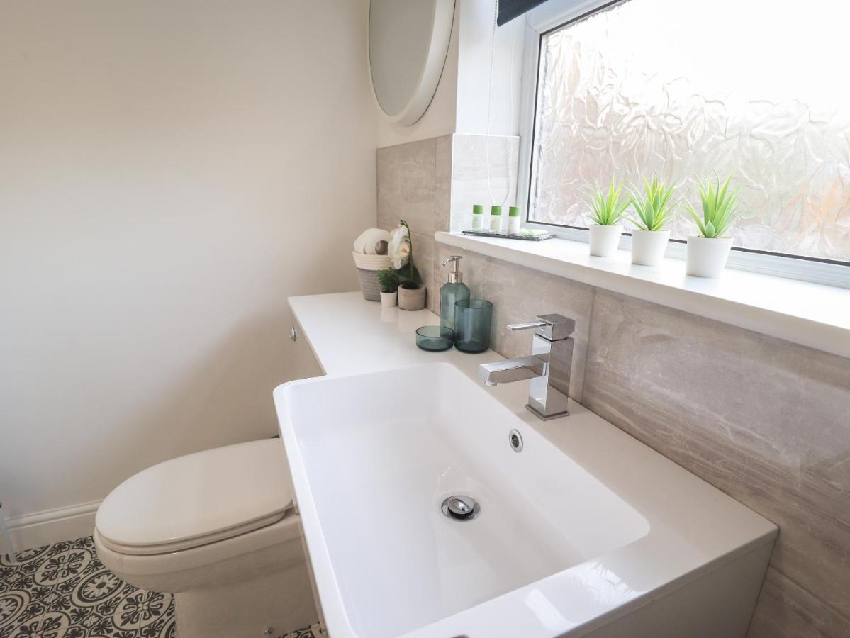 Olive Tree Cottage Лаут Экстерьер фото